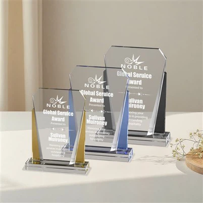 කැටයම් කළ ක්රිස්ටල් ඵලක කුසලානය